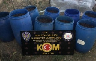 4.696 Litre El Yapımı Alkol Ele Geçirildi