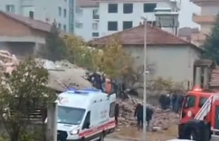 Malatya'da enkaz altında kalan operatör kurtarıldı