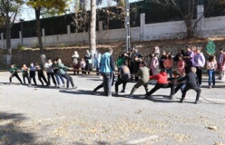 Yeşilyurt Belediyesi'den Çocuklar İçin Piknik...