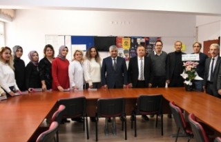 Yeşilyurt Belediyesi Öğretmenler Gününü Kutladı