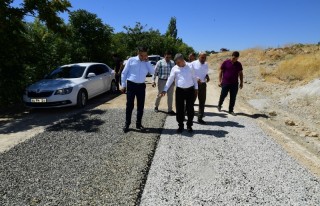 Başkan Çınar, Asfalt Çalışmalarını Yerinde...