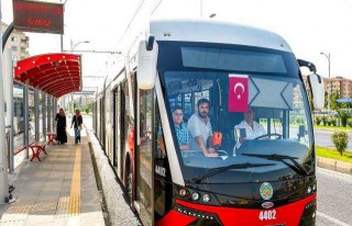 Büyükşehir Belediye Otobüs Ve Trambüsleri Bayramın...