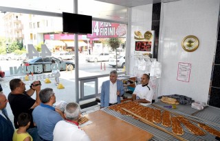 Büyükşehir Belediyesi'nden ‘Gönül Ekmek’...