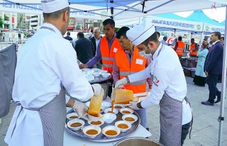 Büyükşehir İftar Çadırı Sayısı 5’e Çıkardı