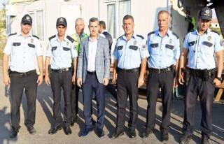 Çınar'dan Polis Arama Noktalarına Bayram Ziyaretinde...