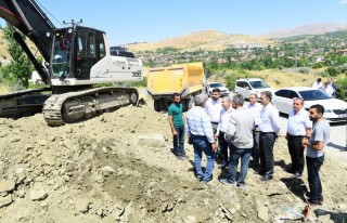 'Gelişen Yeşilyurt’a Yakışan Yollar Yapıyoruz'