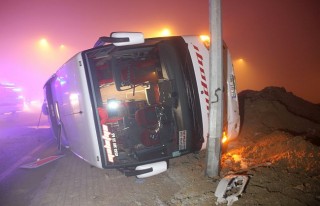 Konya Yolunda Malatya Otobüsü Devrildi