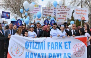 Malatya’da 2 Nisan Dünya Otizm Farkındalık Yürüyüşü...