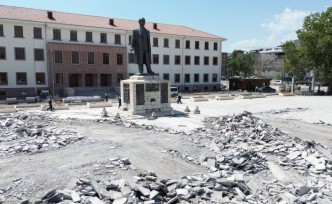 Başkan Talep Etti, Bakan Talimat Verdi: Kapalı Çarşı İçin İyileştirme Süreci Başladı