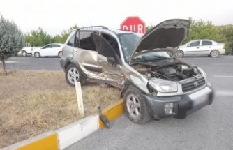 Havalimanı Yolunda Kaza; 5 yaralı