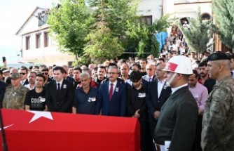 Vali Seddar Yavuz, Şehit Abdurrahman Akdoğan’ın Cenaze Törenine Katıldı