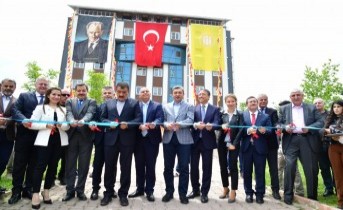 Sağlık Çalışanlarının Barınma İhtiyacını Karşılamak İçin Koç Grup Tarafından Satın Alınan Yurtların Açılışı Yapıldı