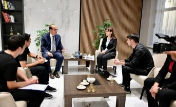 Başkan Geçit, Kernek Anadolu Lisesi Öğrencileriyle Röportaj Yaptı