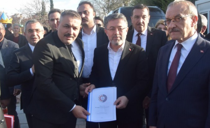Sadıkoğlu, Tarım Bakanına kapsamlı dosya sundu