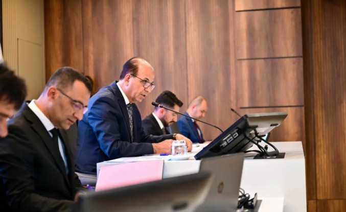Yeşilyurt Belediye Meclisi'nden Evler İçin Elektrik Kararı