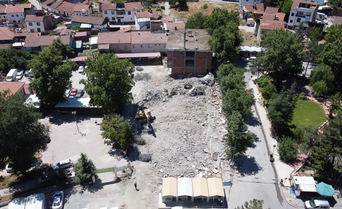 Eskimalatya’daki Eski Kaymakamlık Binasının Yıkımına Başlandı